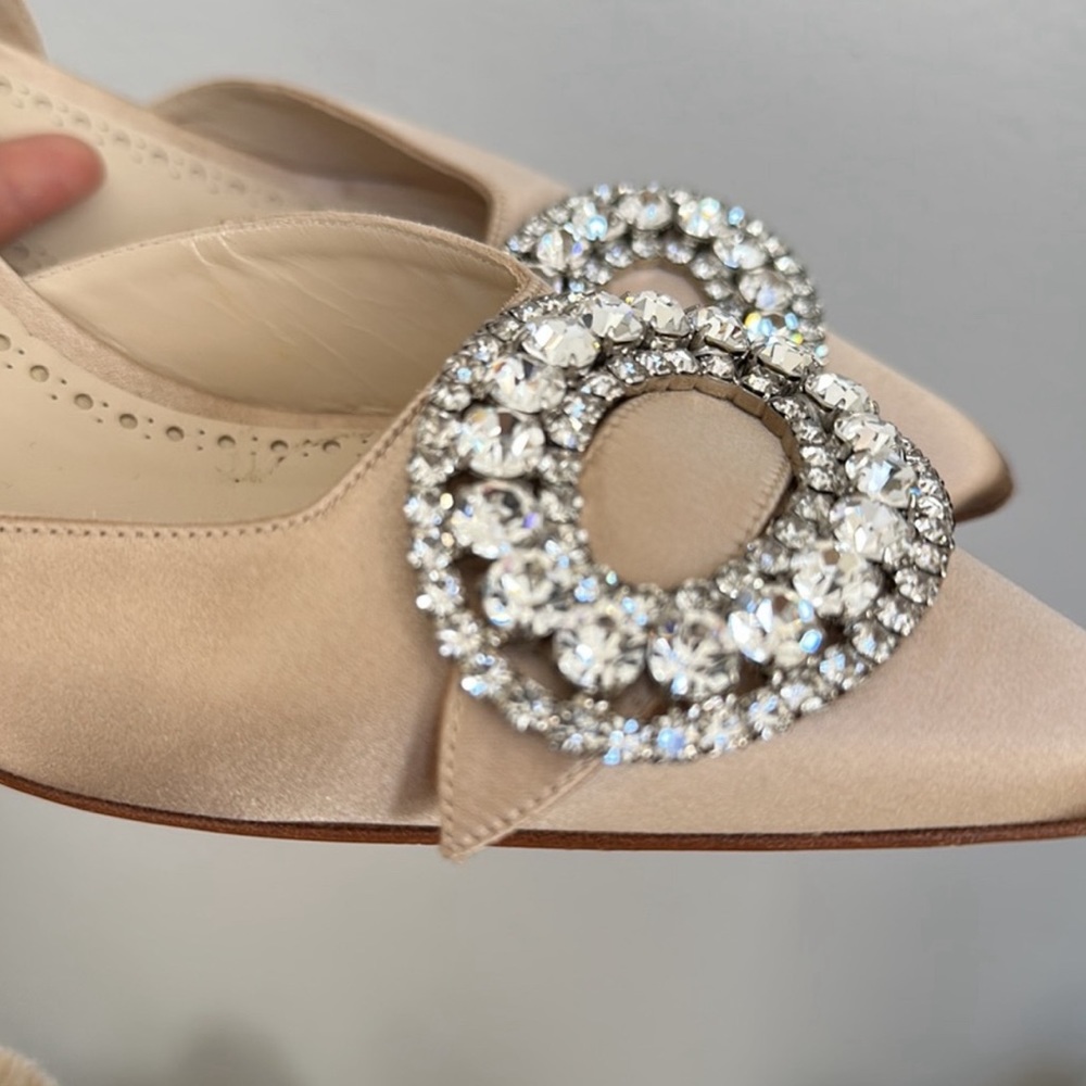 ❌❌SOLD❌❌✨Manolo Blahnik Crystal Heels ✨ - Picture 12 of 16